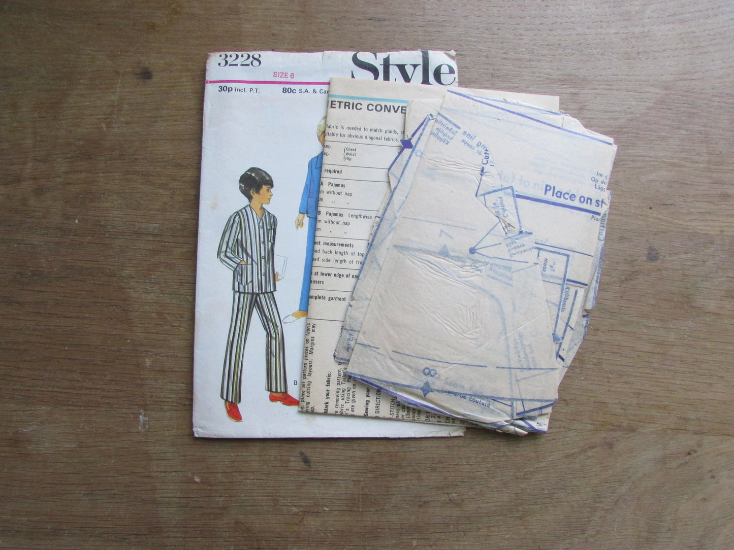 Part cut 1971 Style 3228 sewing pattern for boy's pajamas, size 6 (complete)