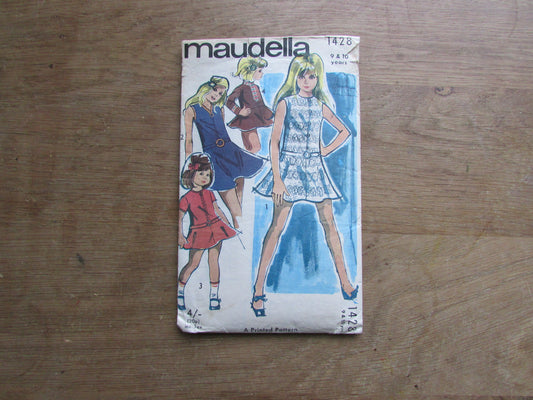 Part cut 1970s Maudella 1428 sewing pattern for child's 4 way dress, age 9 & 10 years (complete)