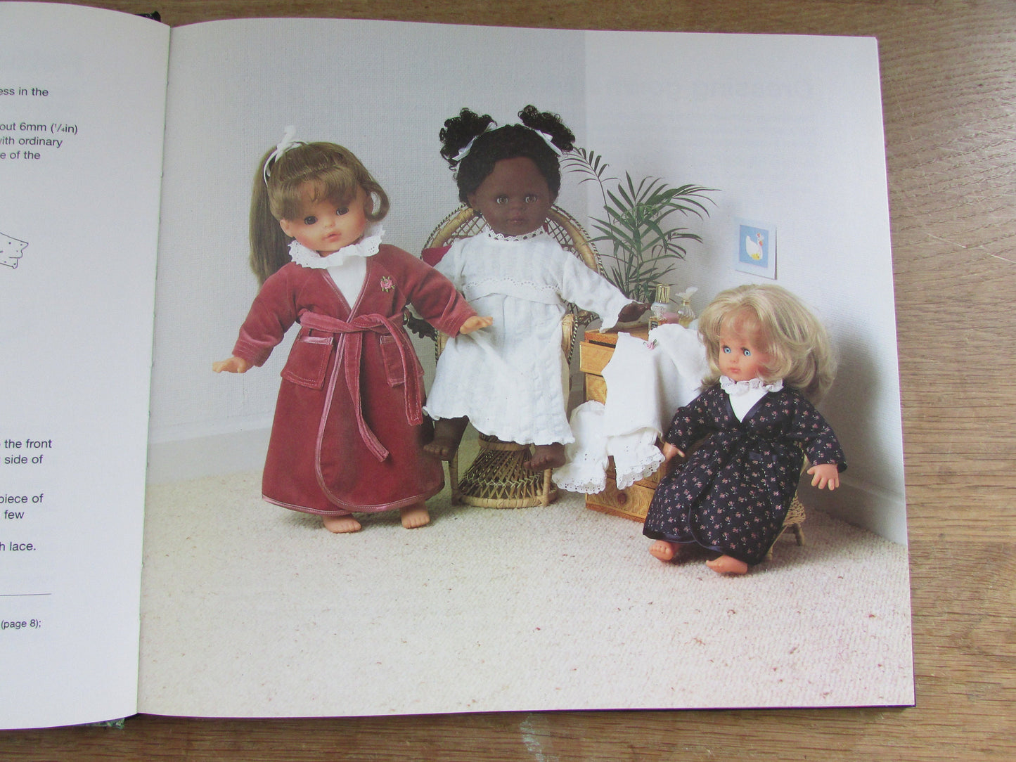 Dolls Clothes: Create Over 75 Styles For Your Doll, by Mette Jorgensen (Hardcover, 1997)
