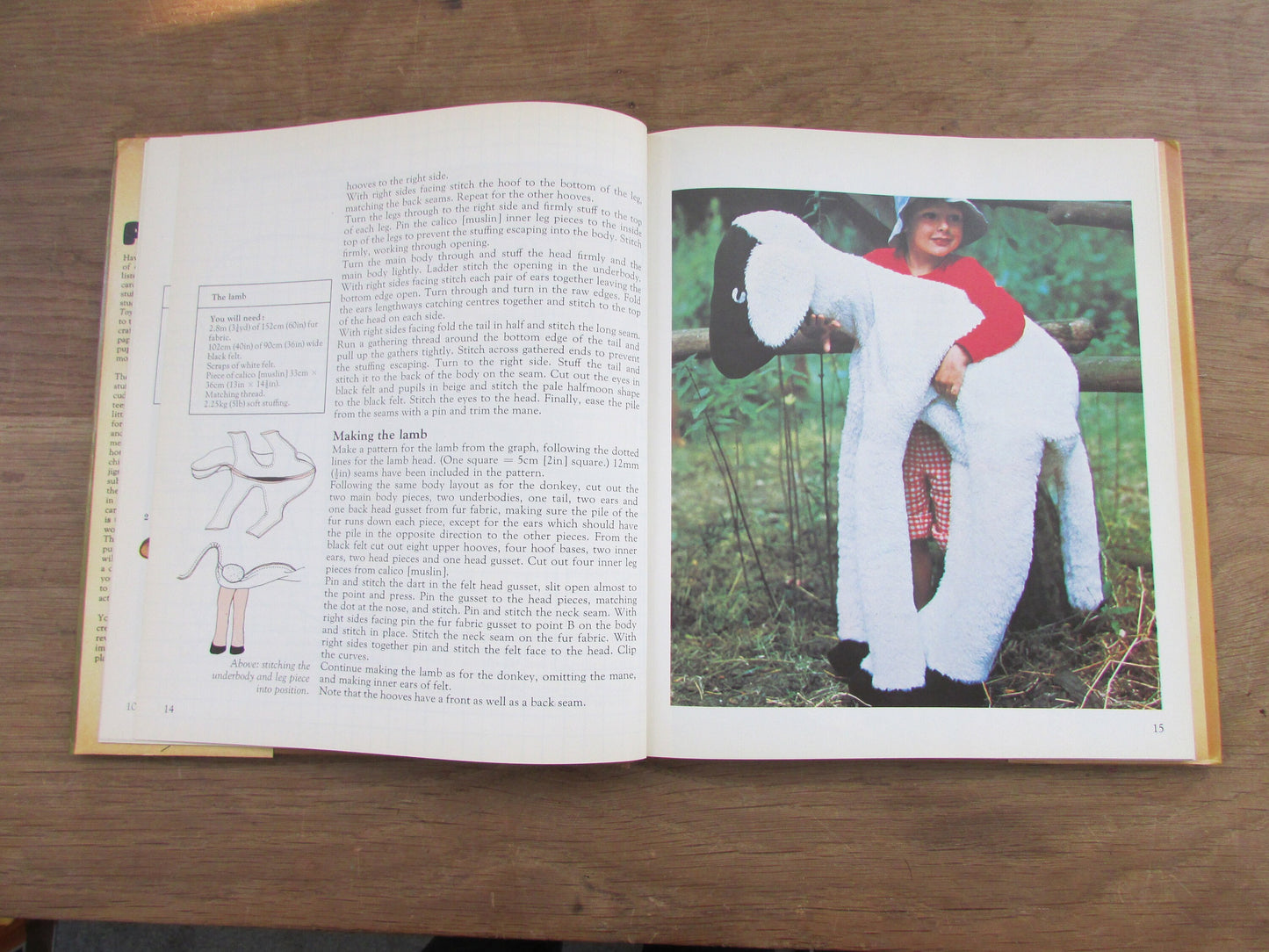 Toys & Puppets: Toys from Cloth, Kites and Balloons, Wooden Toys... (Hardback, 1979)