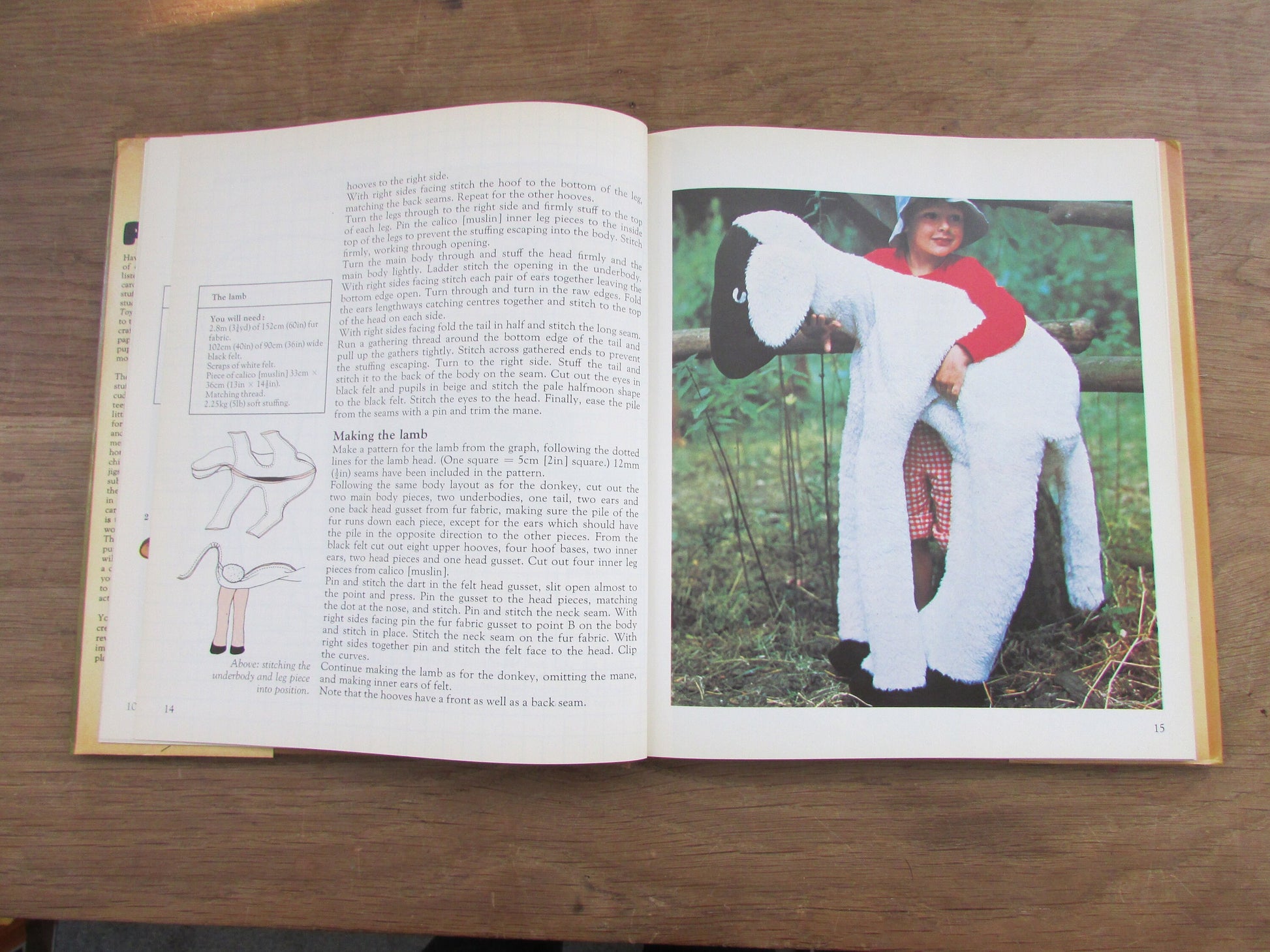 Toys & Puppets: Toys from Cloth, Kites and Balloons, Wooden Toys... (Hardback, 1979)