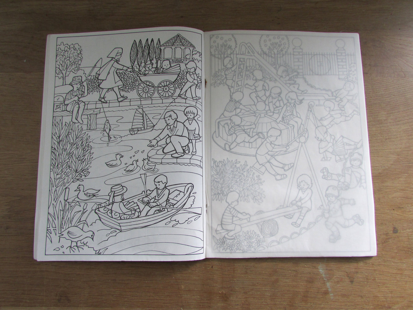 Vintage Galt Toys Tracing and Colouring Book (Softback)