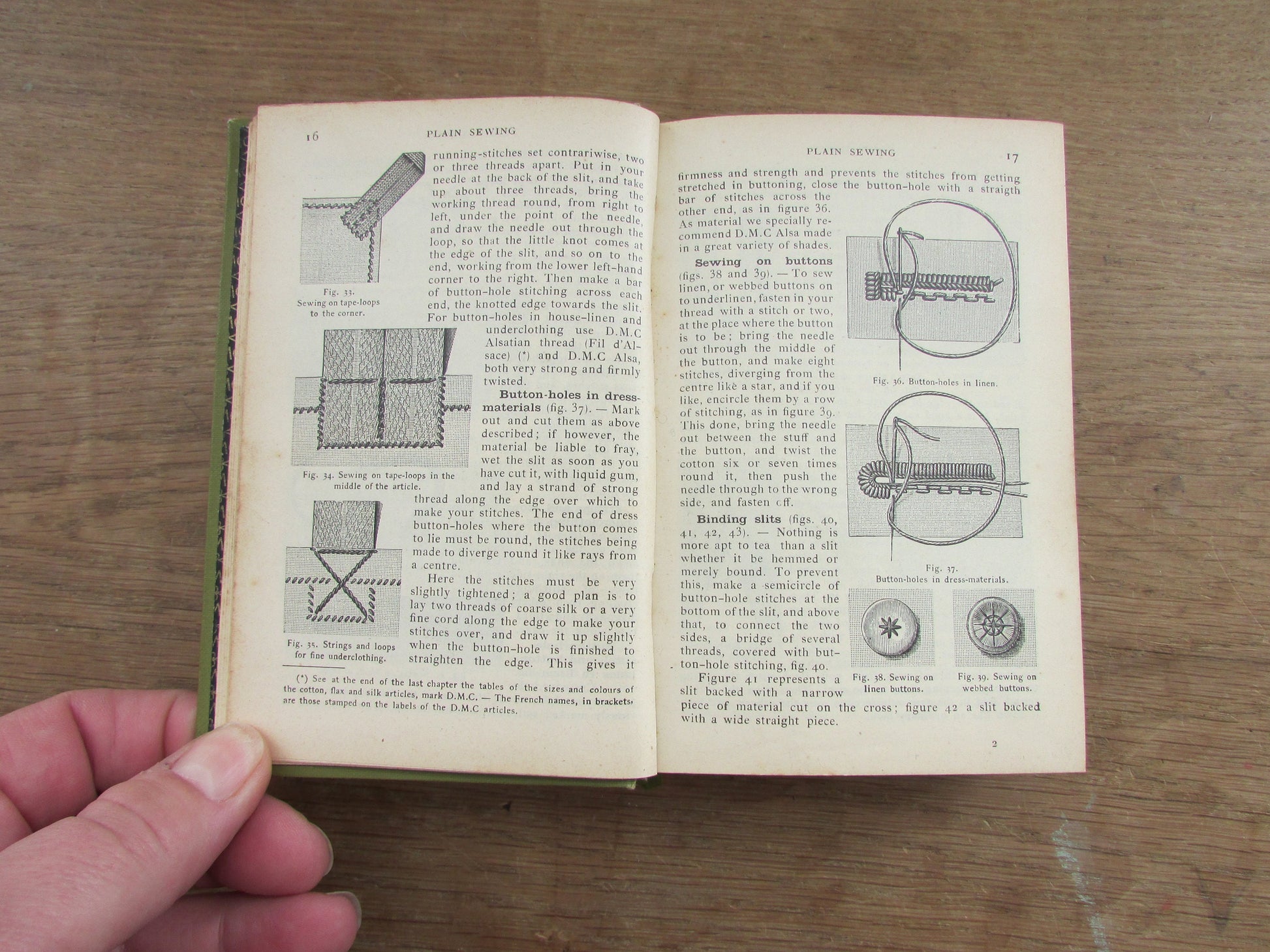 Antique Encyclopedia of Needlework, by Therese de Dillmont (Hardback)