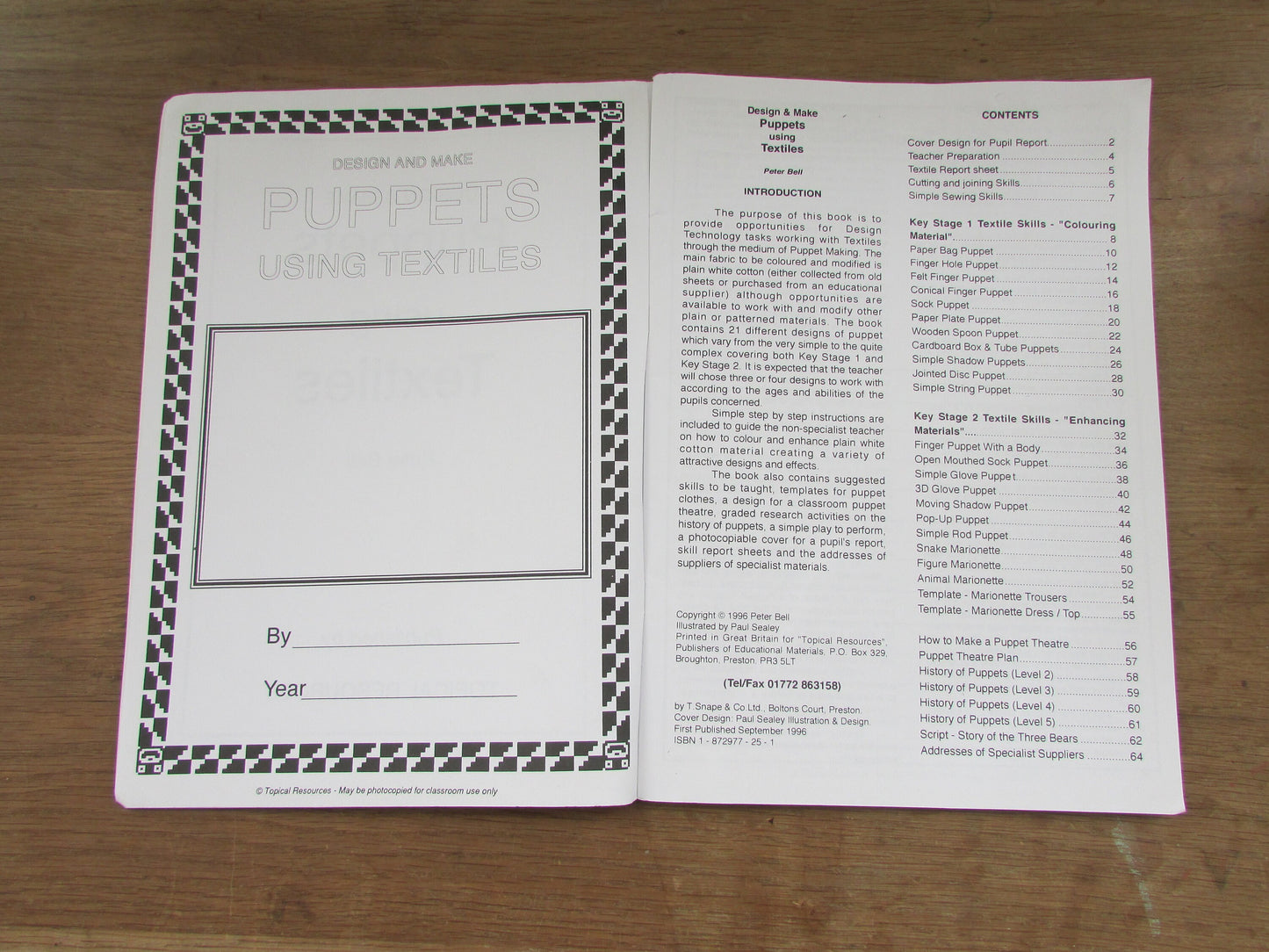Design & Make Puppets using Textiles; a photocopiable activity book, by Peter Bell (Softback, 1996)