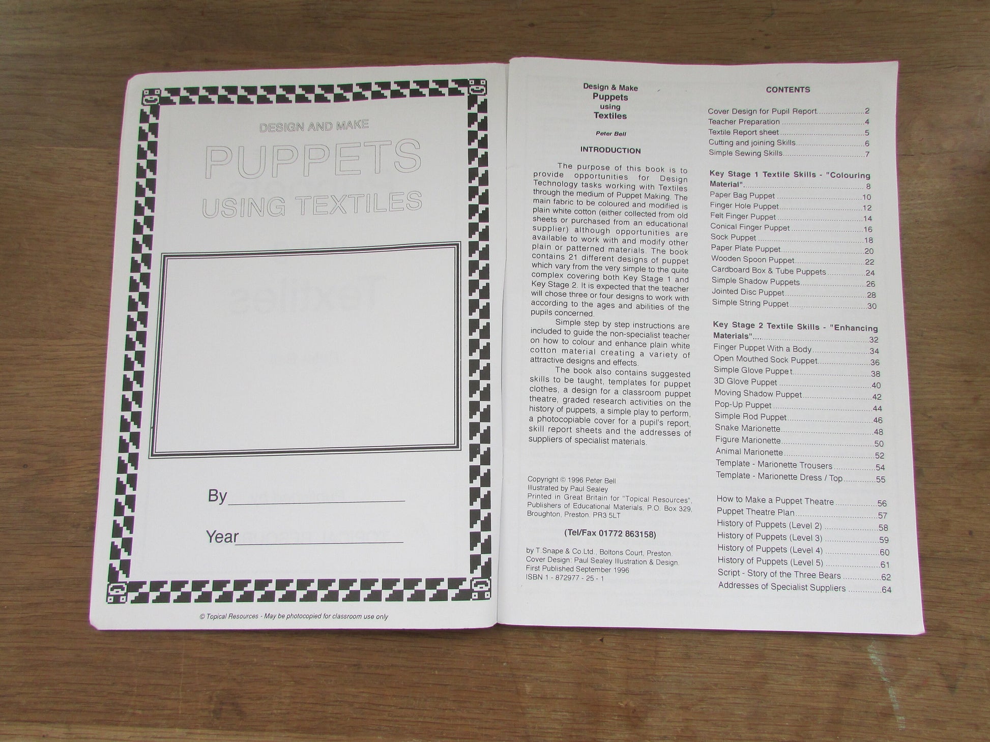 Design & Make Puppets using Textiles; a photocopiable activity book, by Peter Bell (Softback, 1996)