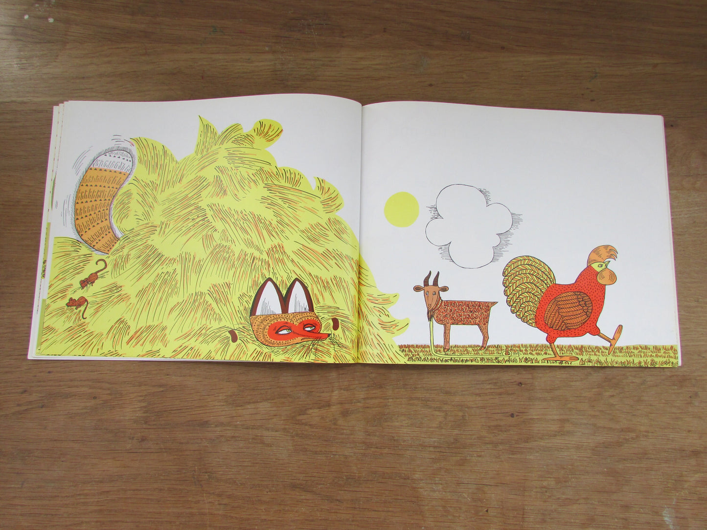 Rosie's Walk, by Pat Hutchins (Softback, 1996)