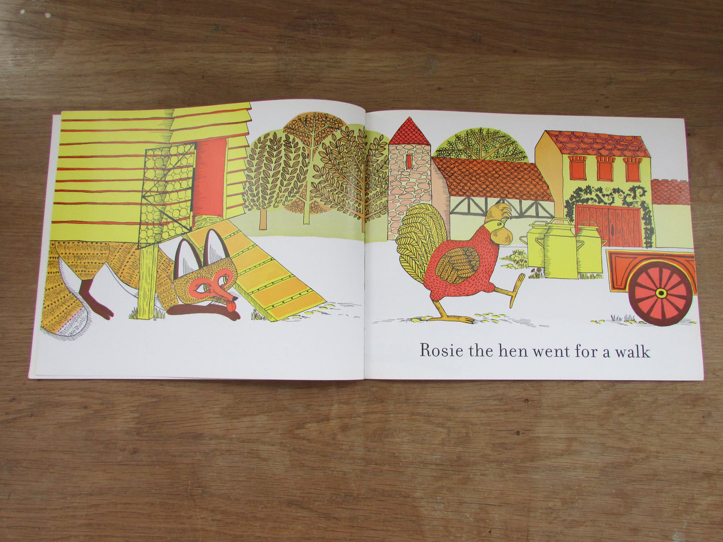 Rosie's Walk, by Pat Hutchins (Softback, 1996)