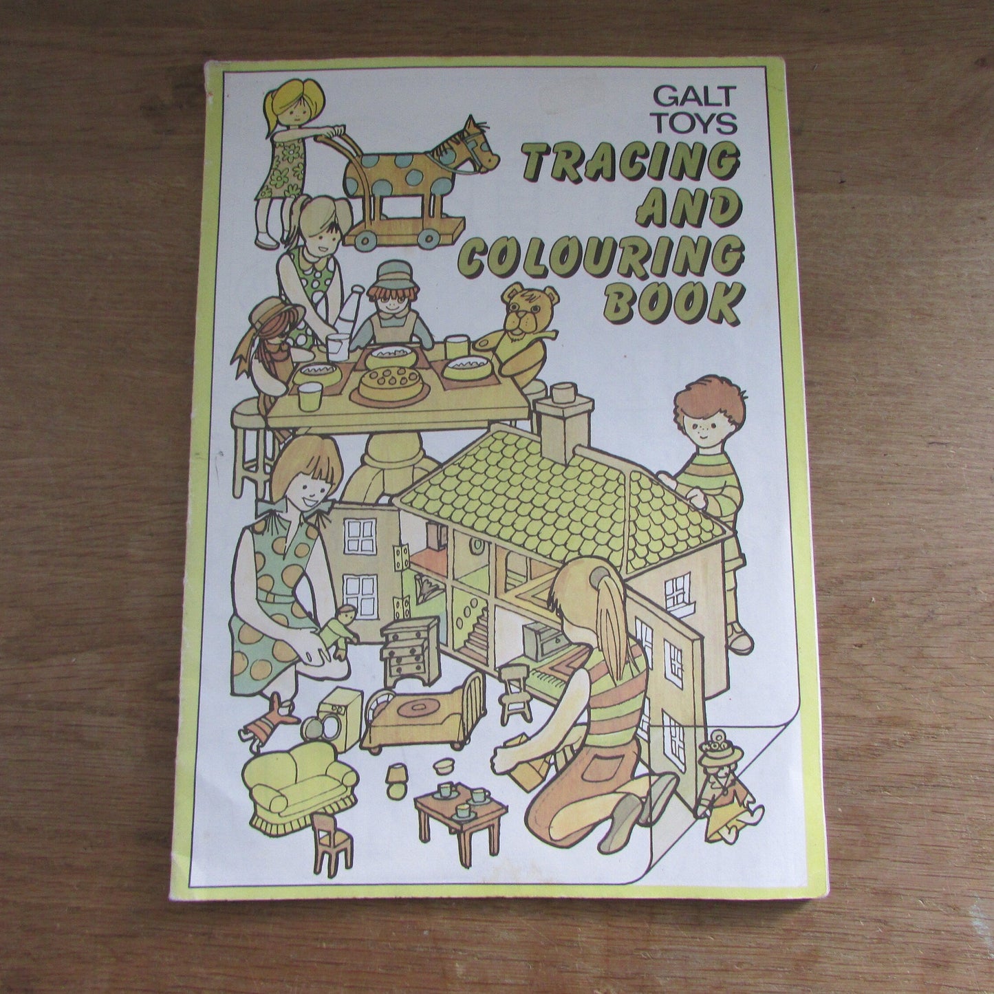 Vintage Galt Toys Tracing and Colouring Book (Softback)