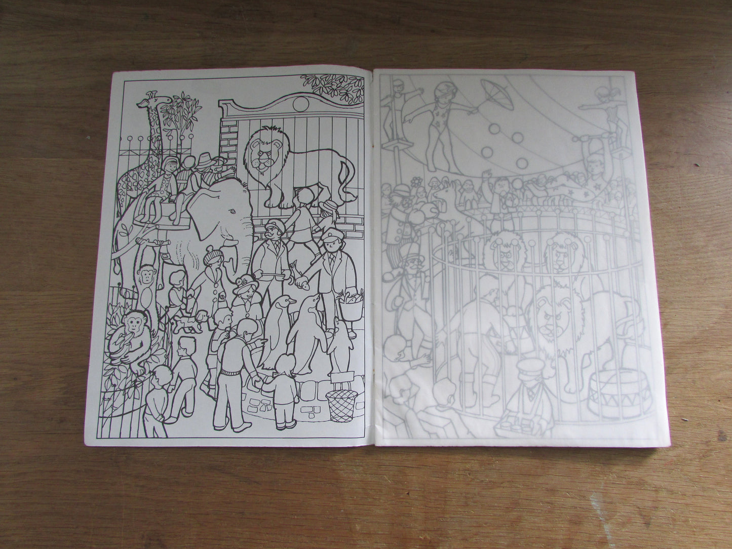 Vintage Galt Toys Tracing and Colouring Book (Softback)