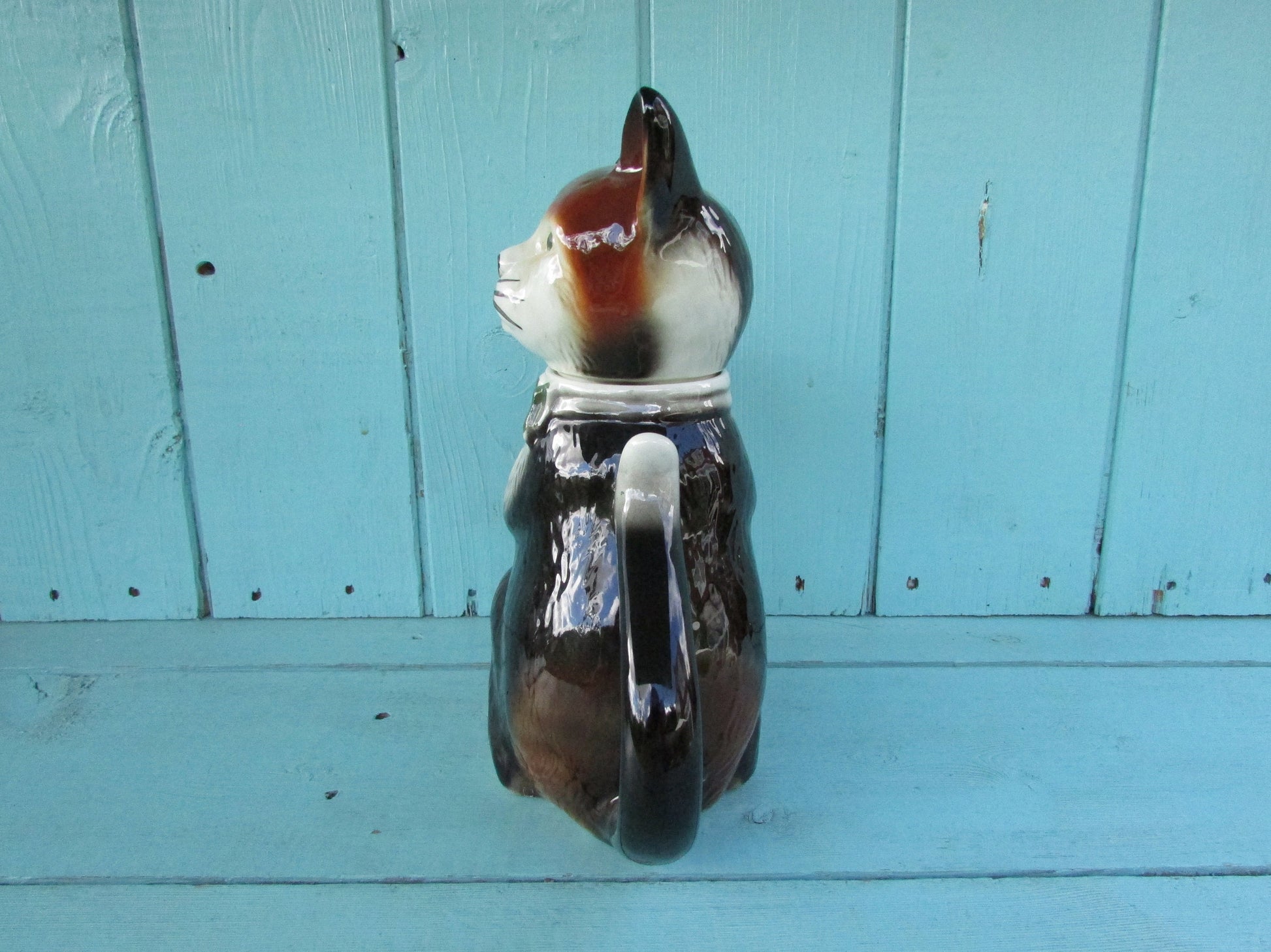Vintage Tony Wood Studio England 'Pussy Foot' cat teapot