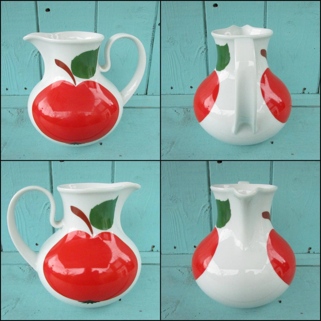 1970s Seltmann Weiden, Bavaria "Patricia" apple motif tea/coffee pot, & jug duo