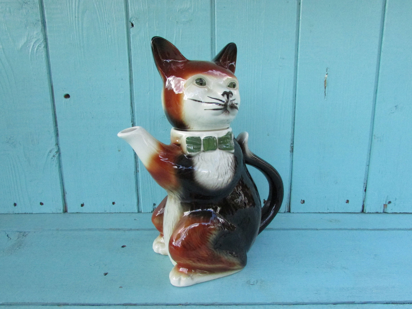 Vintage Tony Wood Studio England 'Pussy Foot' cat teapot