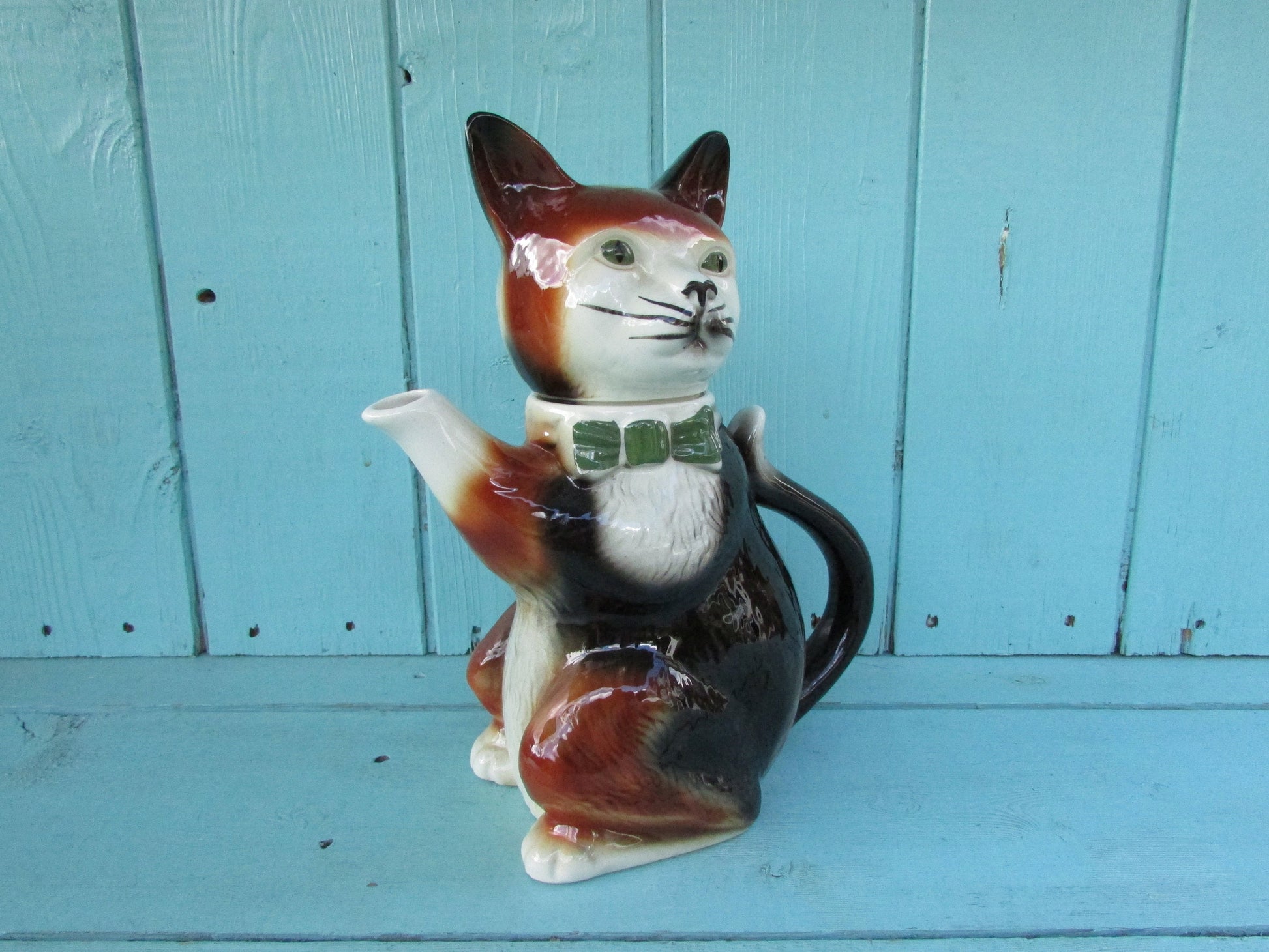 Vintage Tony Wood Studio England 'Pussy Foot' cat teapot