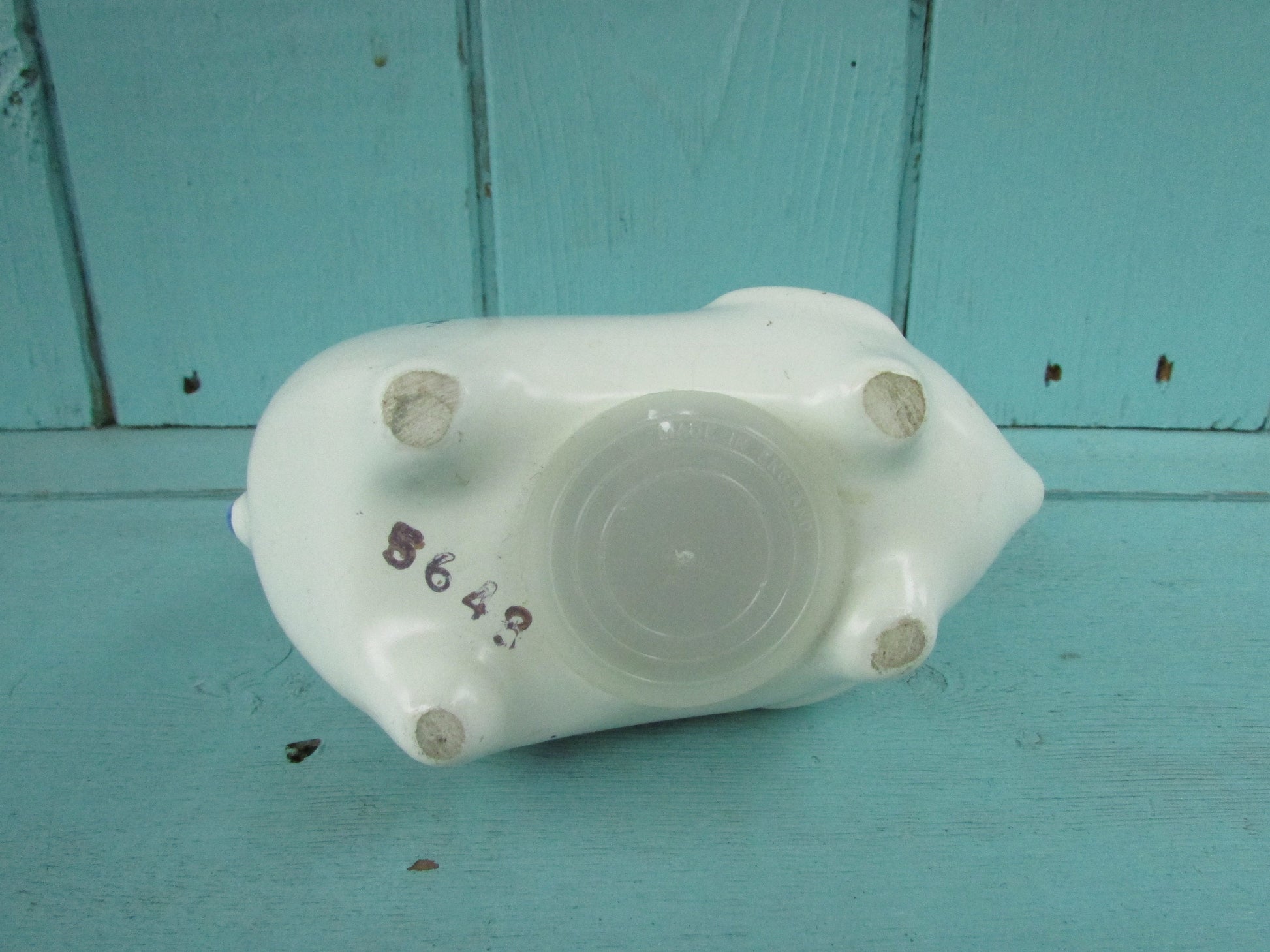 1960s Arthur Wood 5649 porcelain blue & white floral piggy bank