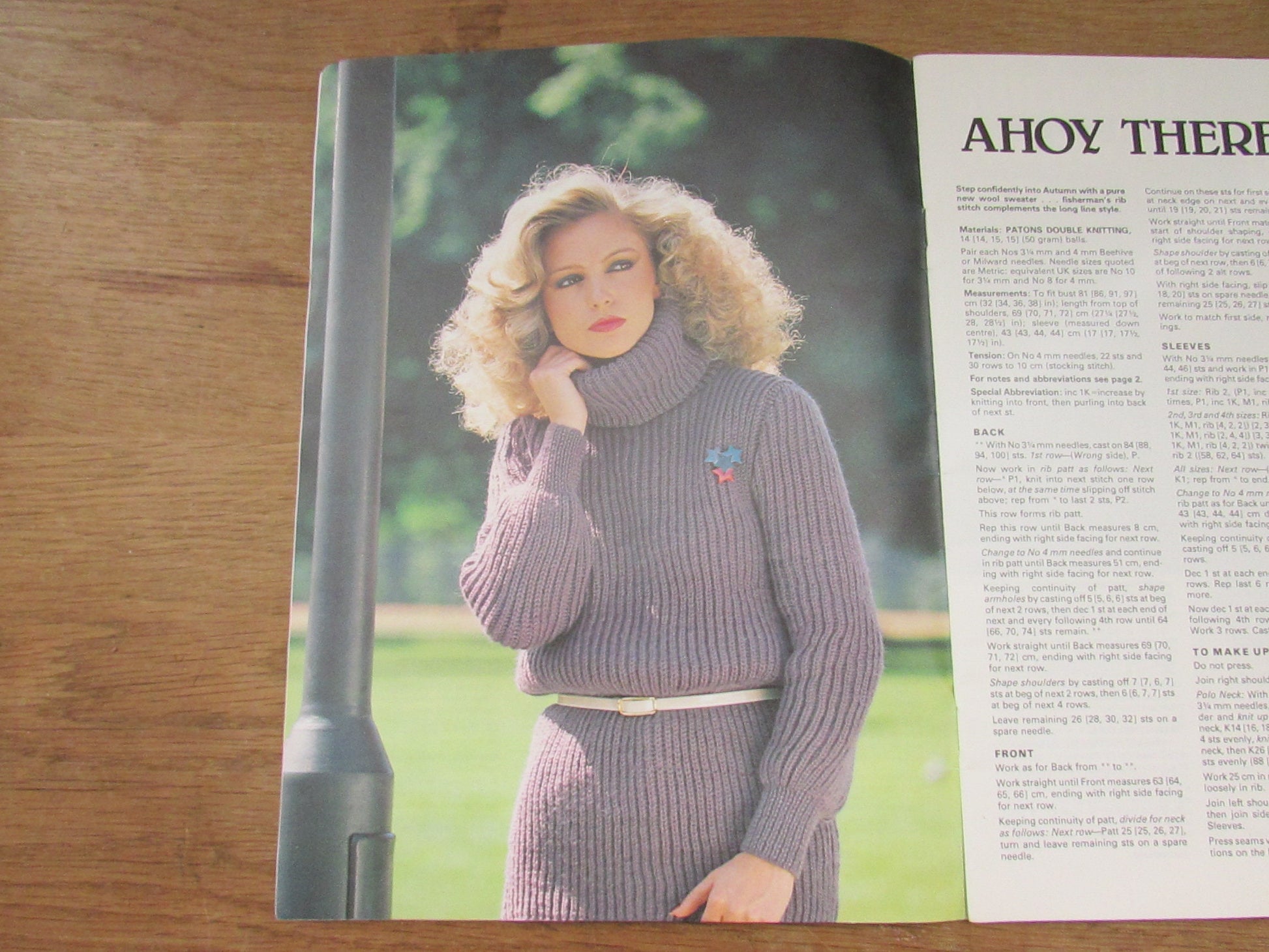 November 1980 Stitchcraft knitting & embroidery pattern booklet