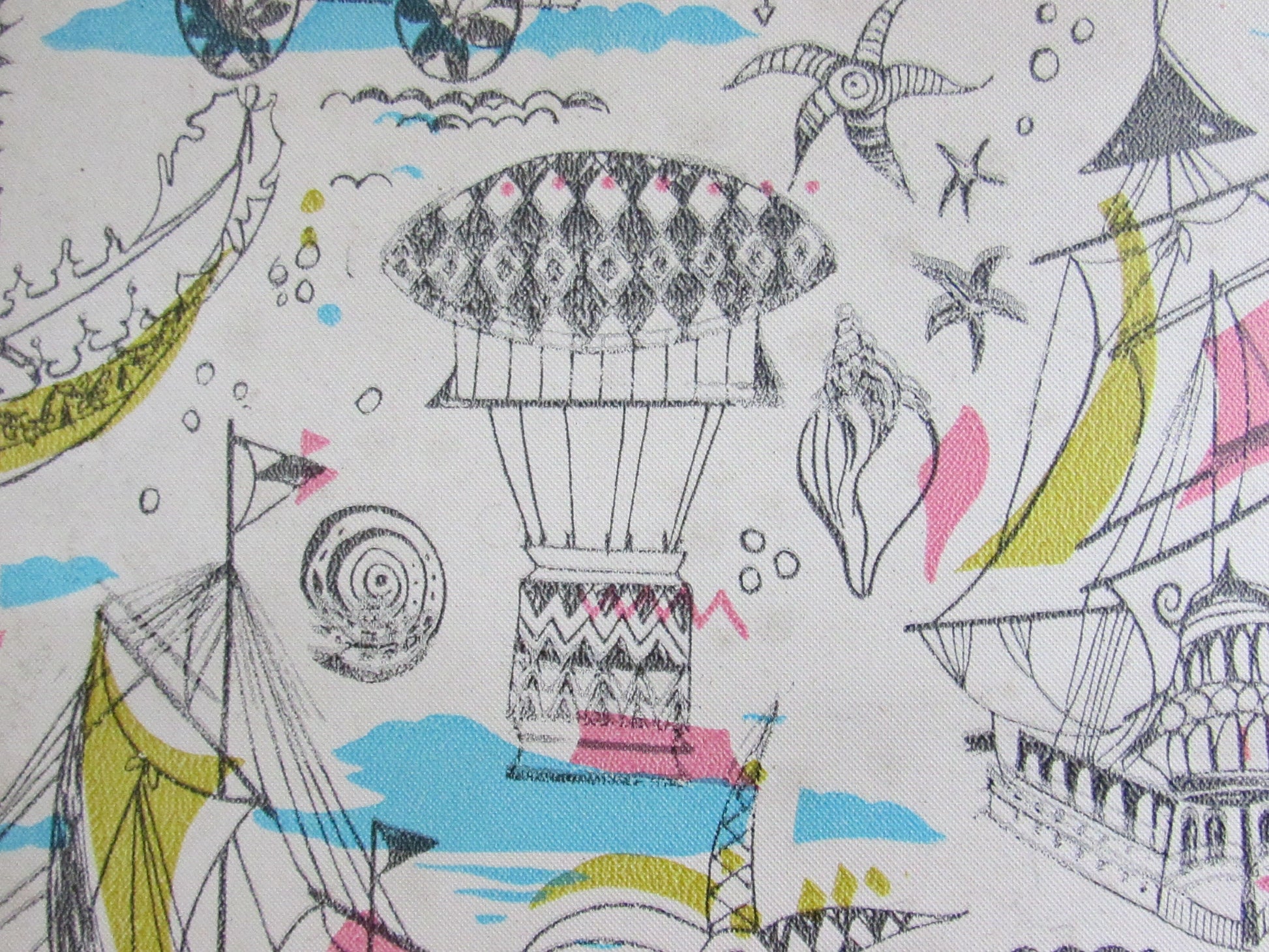 1960s hardcover vinyl record case for 7inch singles, illustrated with ships & hot air balloons