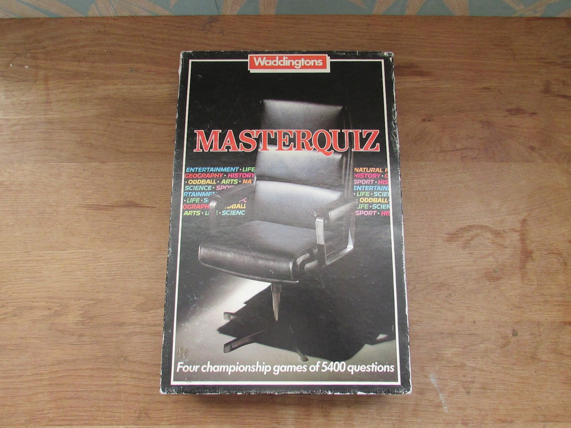 1984 Waddingtons Masterquiz board game