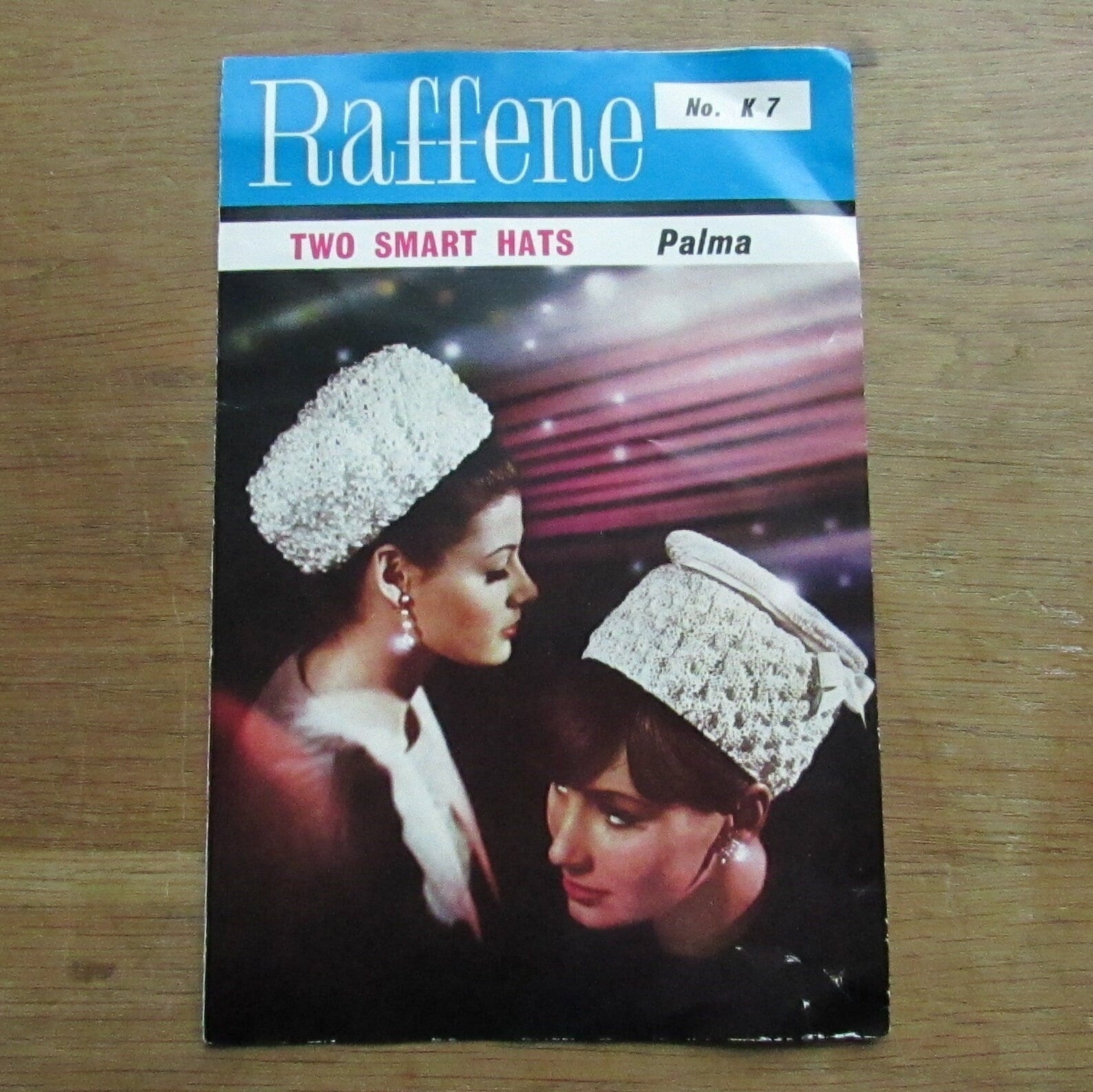 1960s Atlas Handicrafts K7 how-to-make pattern for 'Palma' Raffene hats