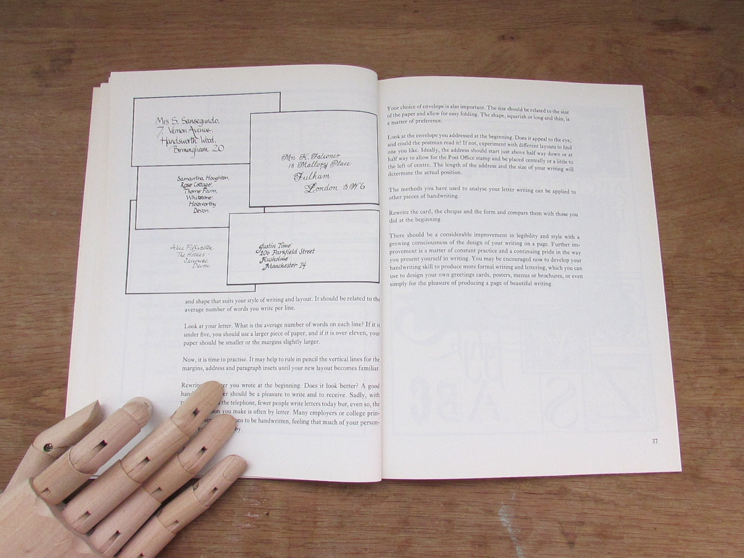Lettering & Design: practical uses for your handwriting, by Carol R Vincent (Softback, 1986)