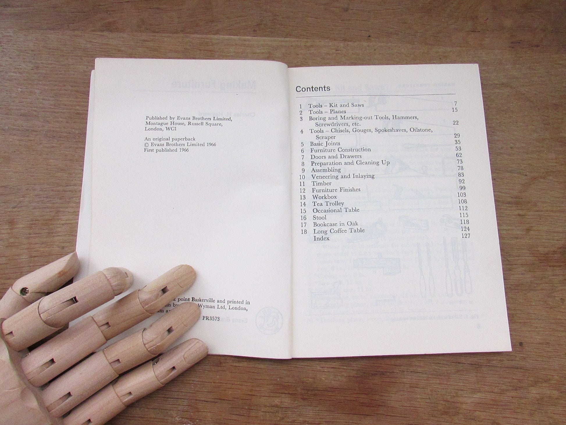 Making Furniture, by Charles H. Hayward (Softback, 1966)