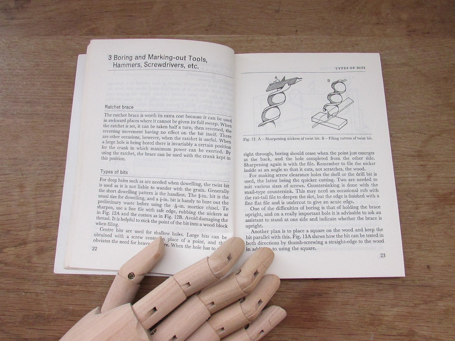 Making Furniture, by Charles H. Hayward (Softback, 1966)