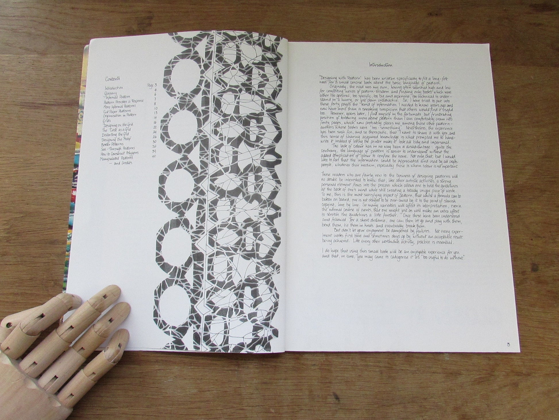 Designing with Pattern, by Jan Messent (Softback, 1994)