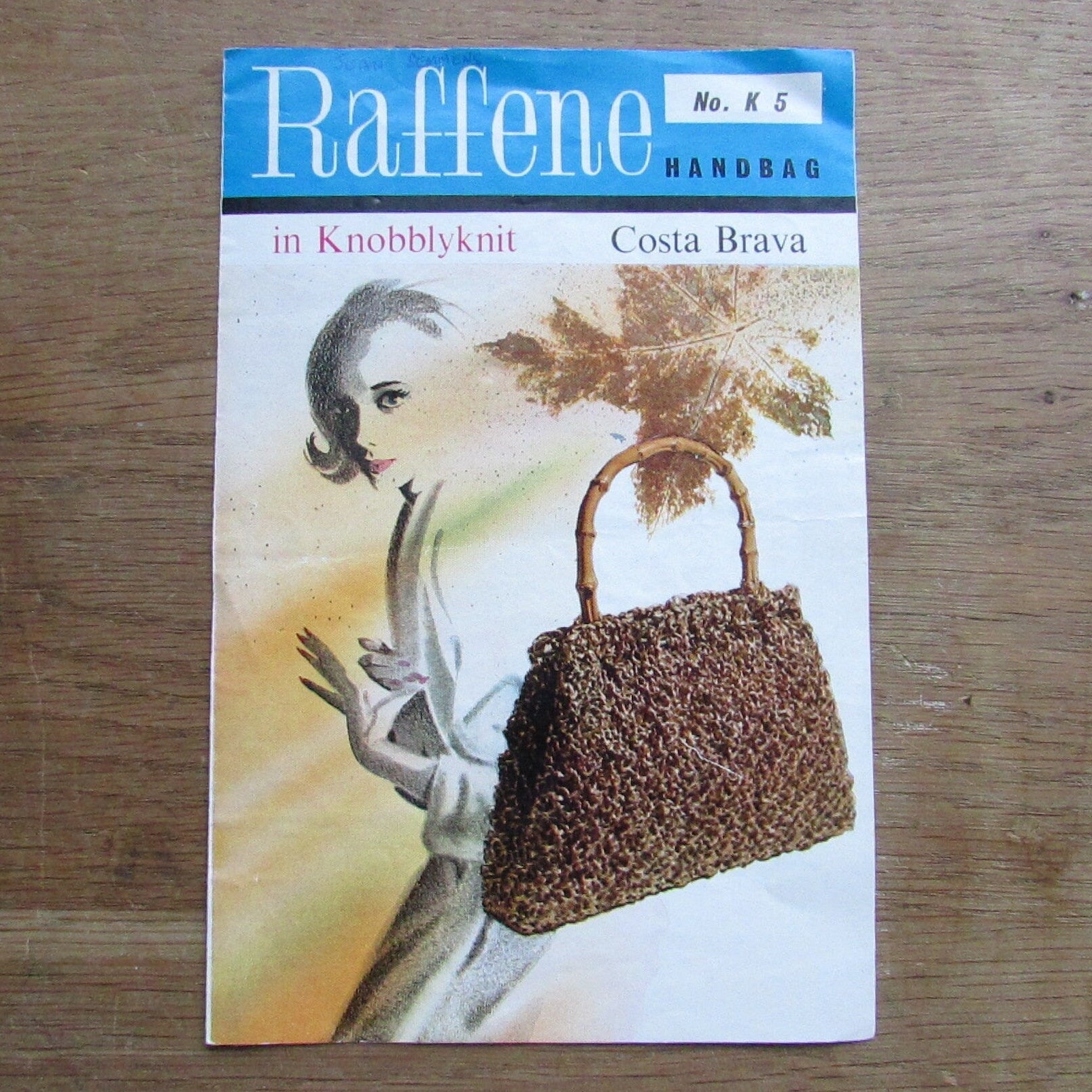 1966 Atlas Handicrafts K5 how-to-make pattern for 'Costa Brava' Raffene handbag