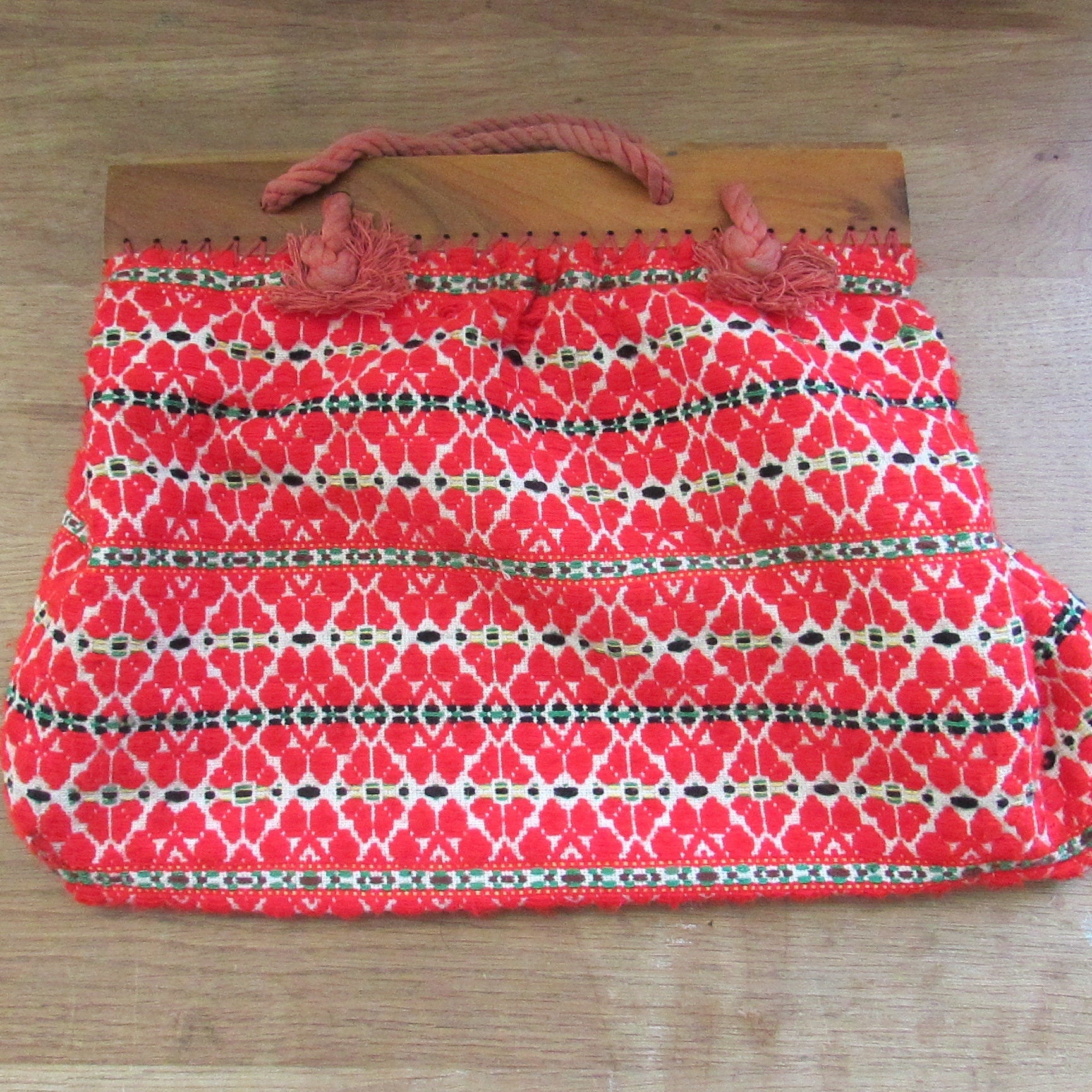 Vintage red wool-mix knitting bag with rope & wood handle