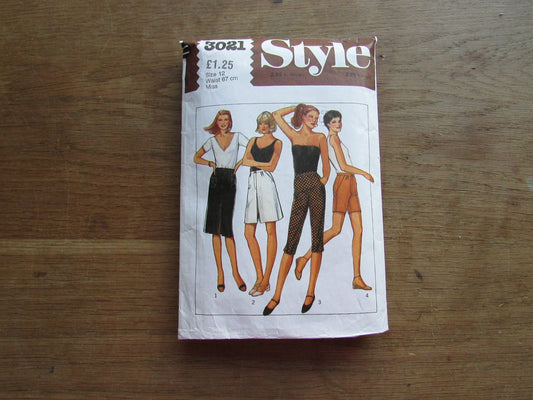 Part cut 1980 Style 3021 sewing pattern for misses' skirt, trousers or shorts, size 12 (complete but missing instructions)