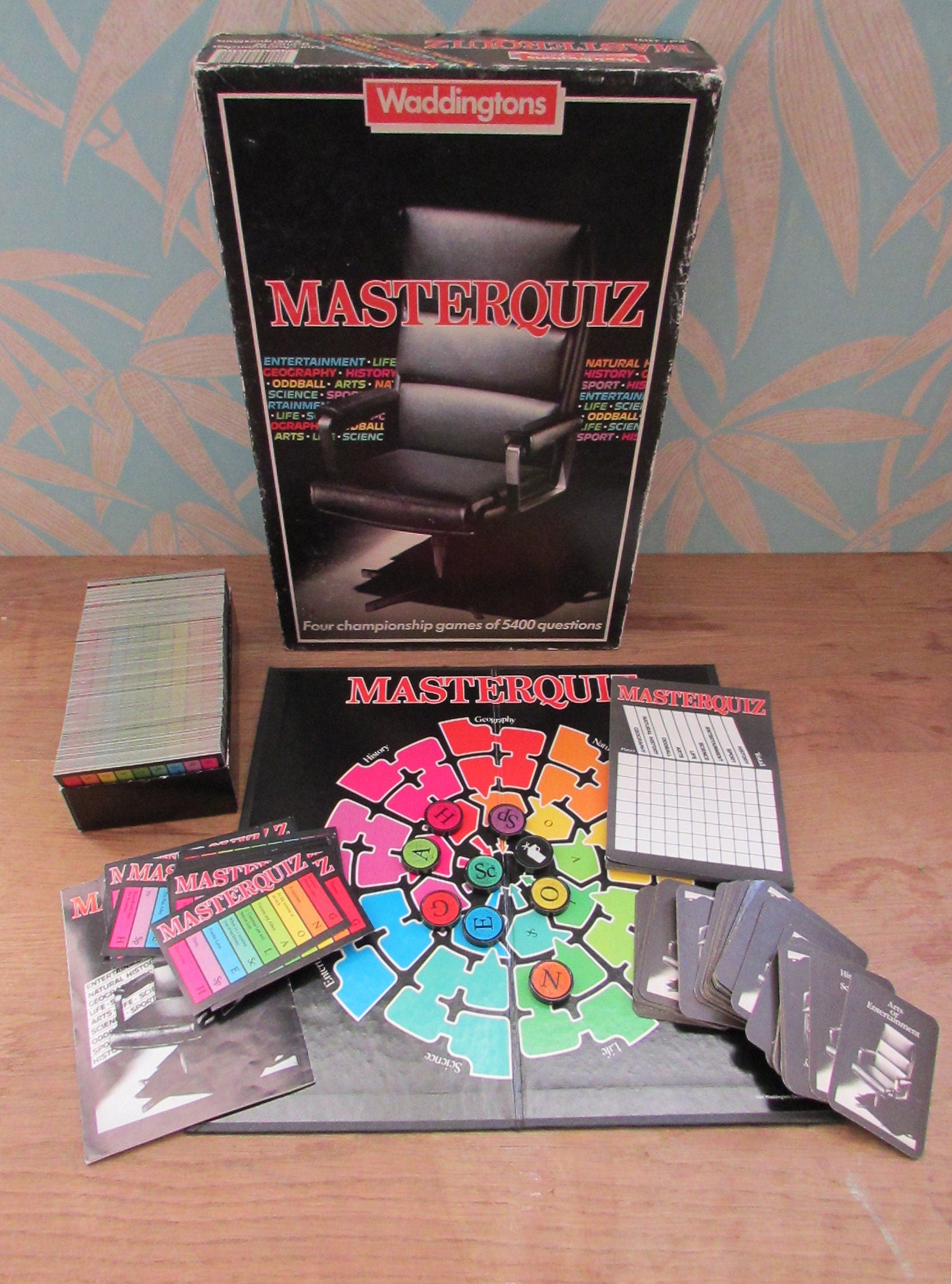 1984 Waddingtons Masterquiz board game