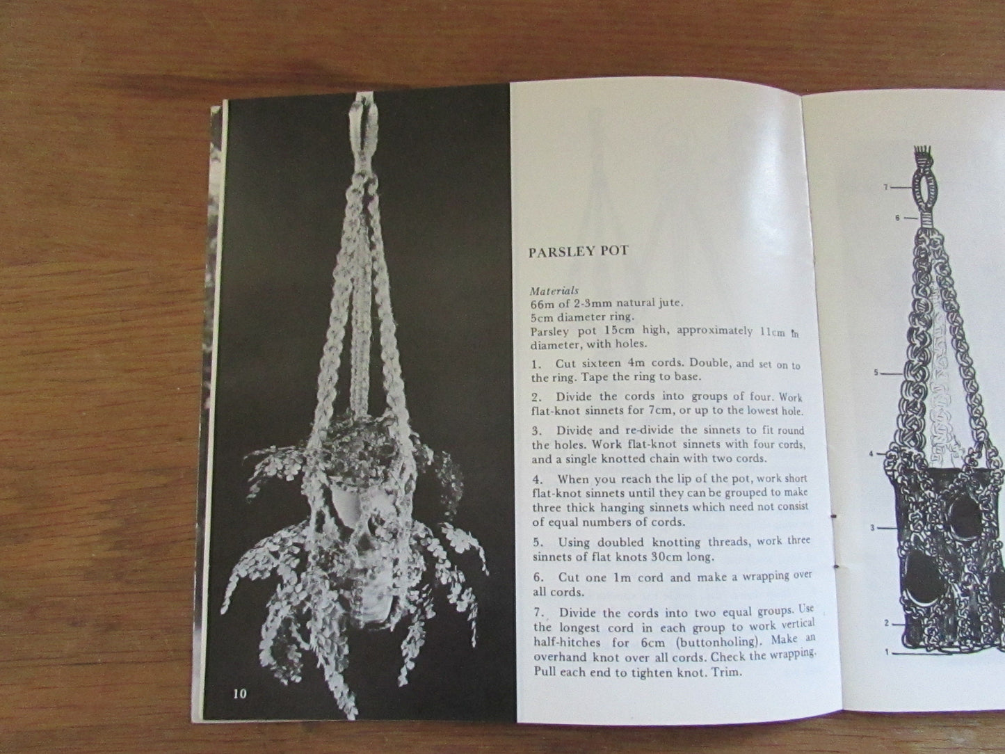 Leisure Crafts No.63: Macrame Plant Hangers (Softback, 1981)