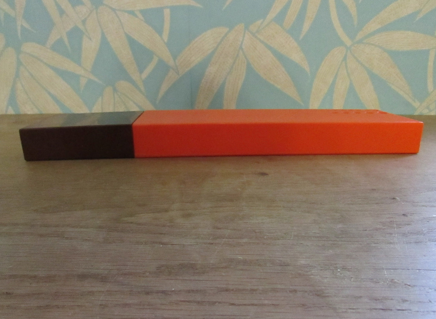 1970s plastic orange & brown knitting needles box/caddy