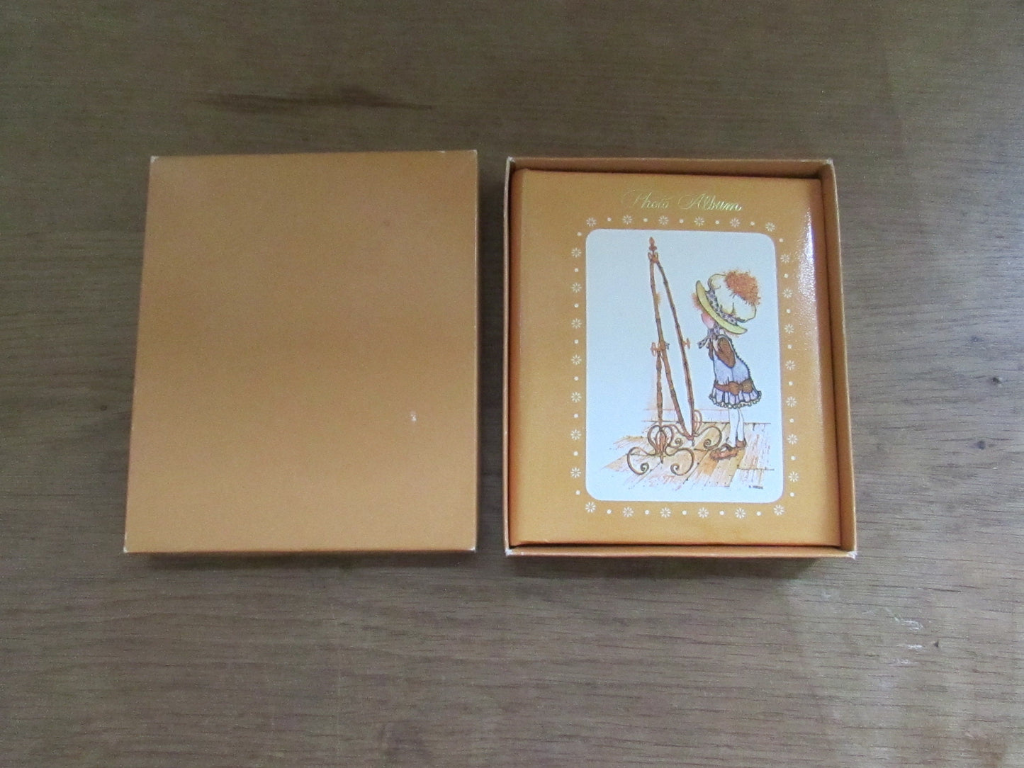1970s Holly Hobbie photo album & gift box, printed in Hong Kong
