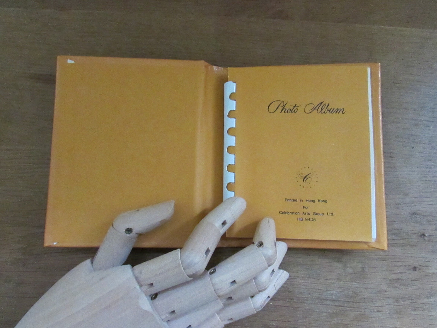 1970s Holly Hobbie photo album & gift box, printed in Hong Kong