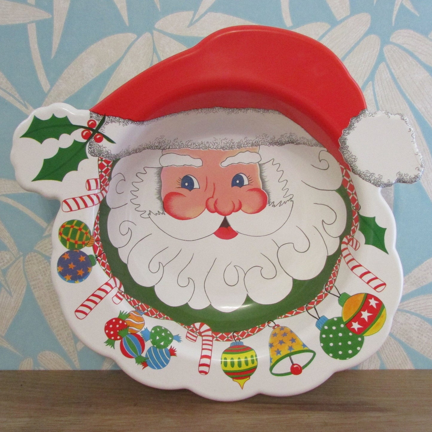 Circa. 1970s Ullman plastic Santa Party Server snack bowl