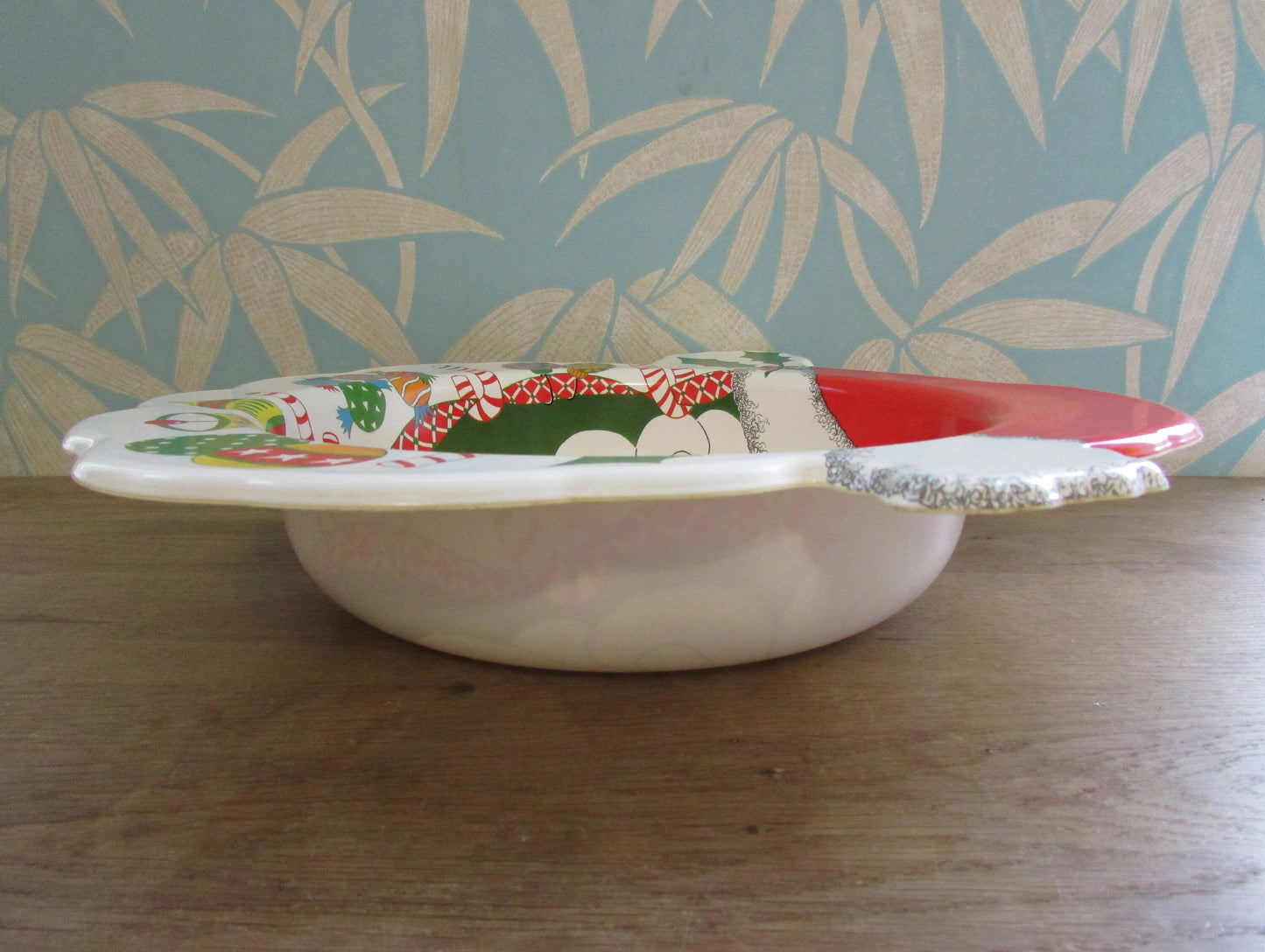 Circa. 1970s Ullman plastic Santa Party Server snack bowl
