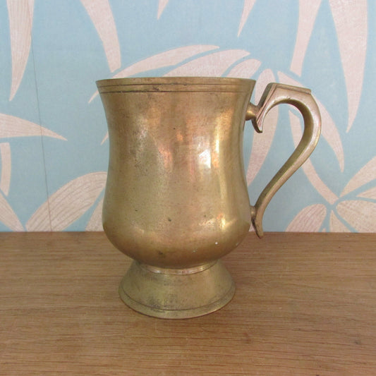 Vintage brass coffee mug/small beer tankard