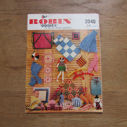 1970s Robin 'Oddies' 2040 knitting & crochet pattern booklet