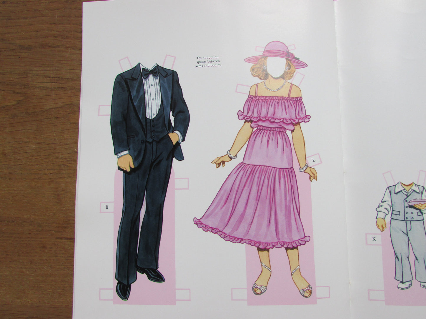 American Family of the 1970s Paper Dolls, by Tom Tierney (Softback, 2001)