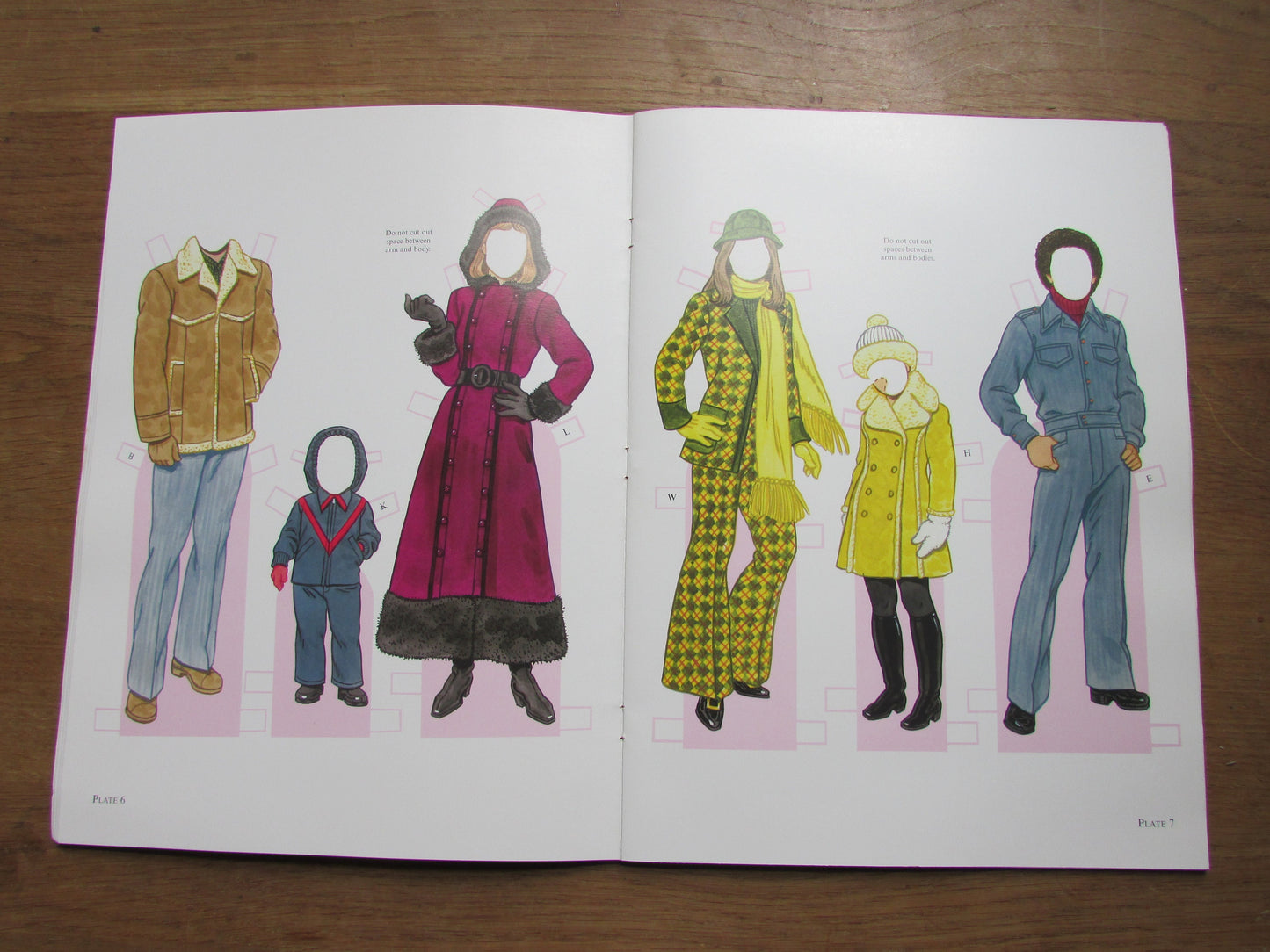 American Family of the 1970s Paper Dolls, by Tom Tierney (Softback, 2001)