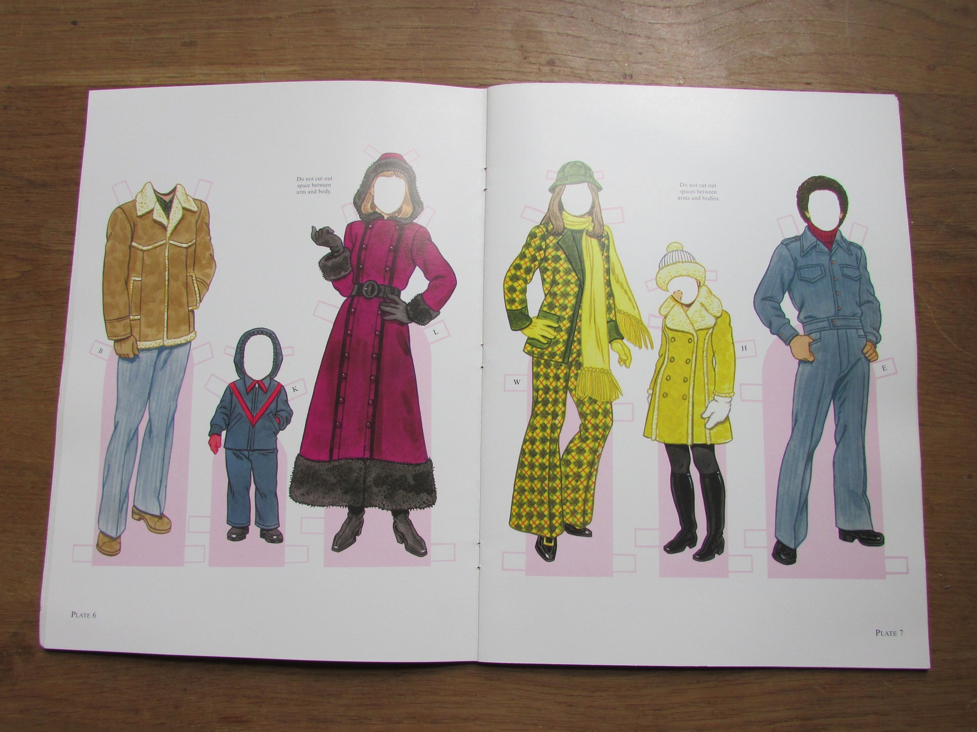 American Family of the 1970s Paper Dolls, by Tom Tierney (Softback, 2001)