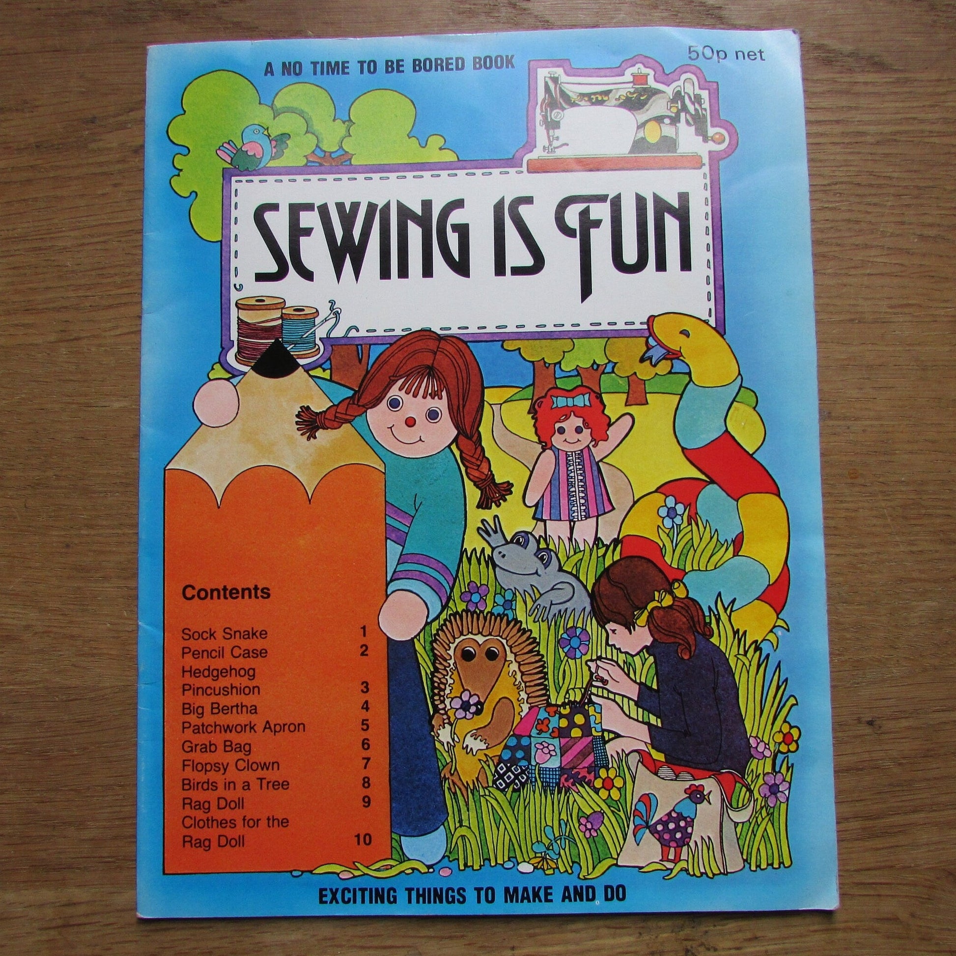 Sewing is Fun: Exciting things to make & do, by Eve Harlow (Softback, 1977)