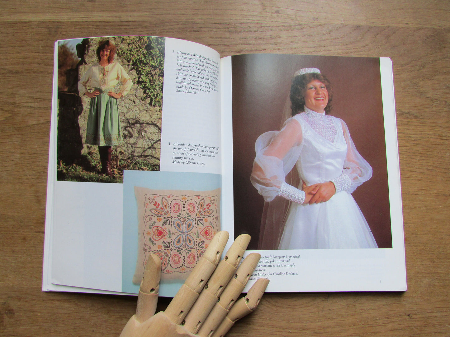 Smocking: Traditional & Modern Approaches, by Oenone Cave, and Jean Hodges (Softback, 1988)