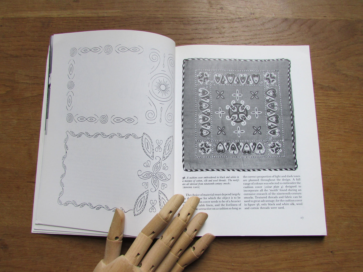 Smocking: Traditional & Modern Approaches, by Oenone Cave, and Jean Hodges (Softback, 1988)