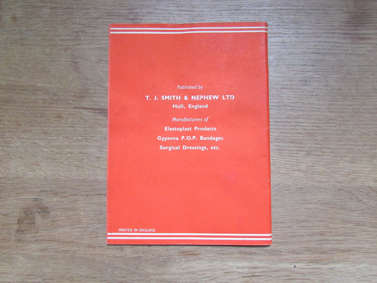 Vintage First Aid by T.J Smith & Nephew Ltd (Softback)