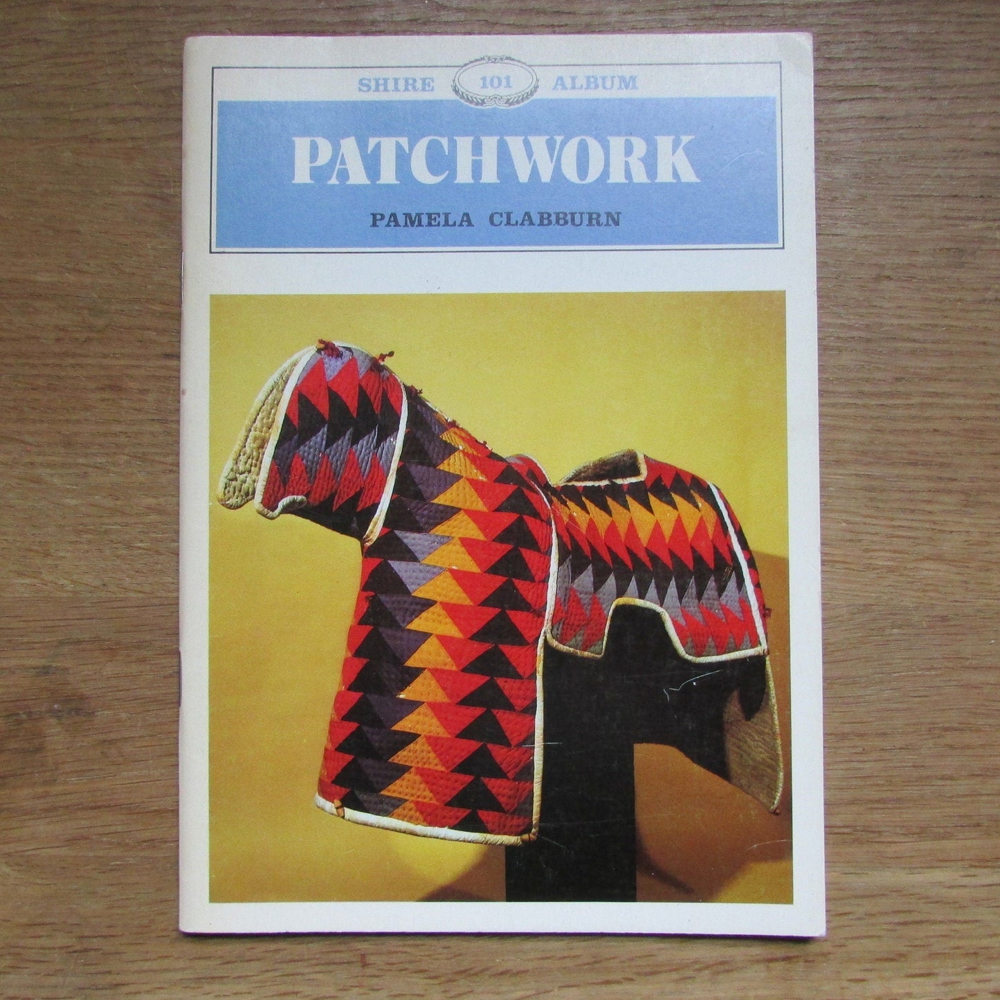 Shire Album 101: Patchwork, by Pamela Clabburn (Softback, 1983)