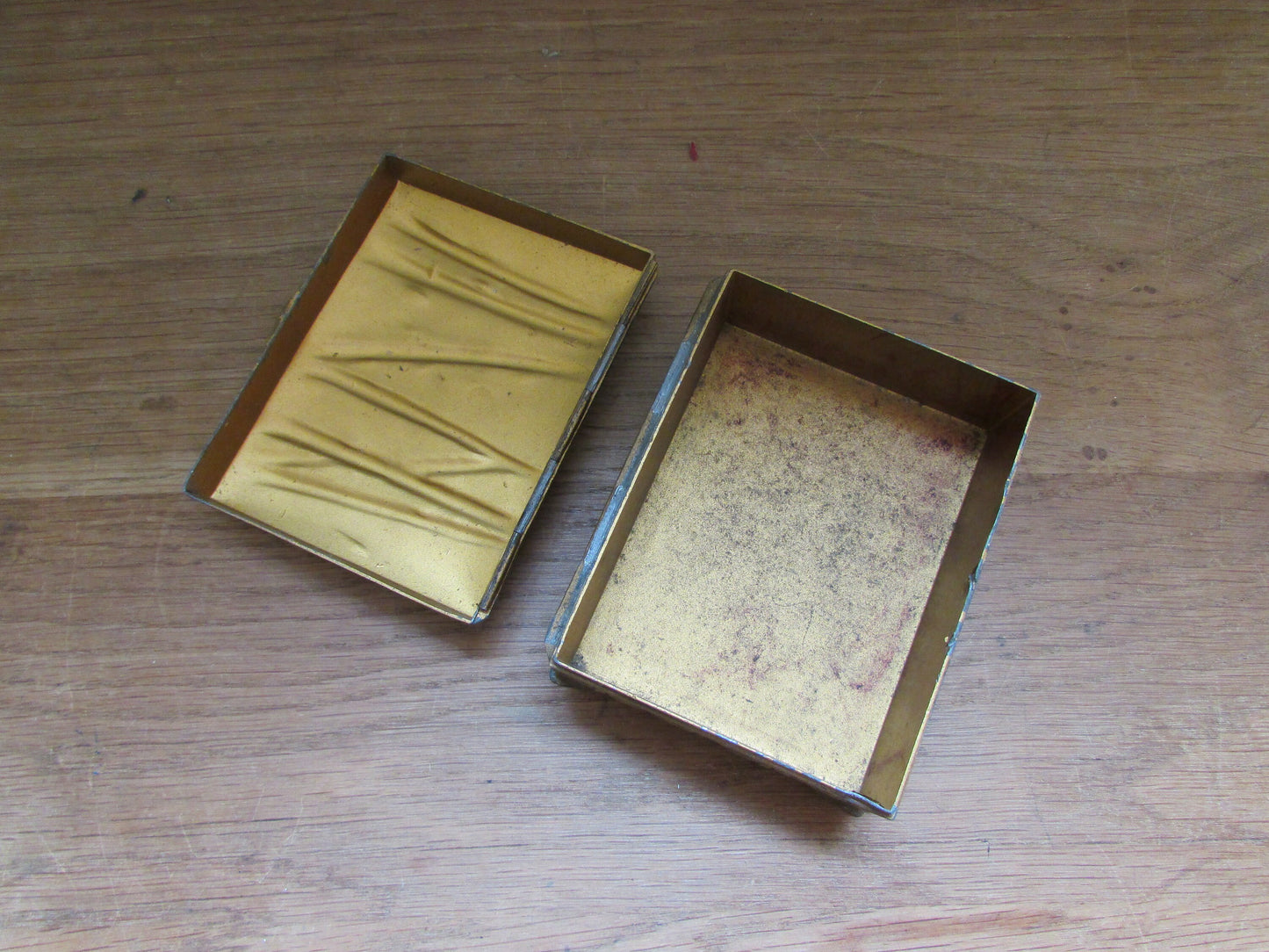 Vintage Asahi Shoten brass-effect lidded trinket/cigarette box with embossed bamboo design