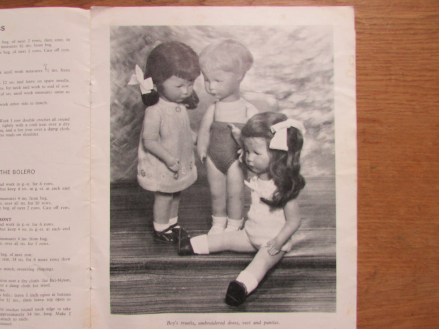 Vintage Hayfield H/15 doll's clothes knitting pattern booklet