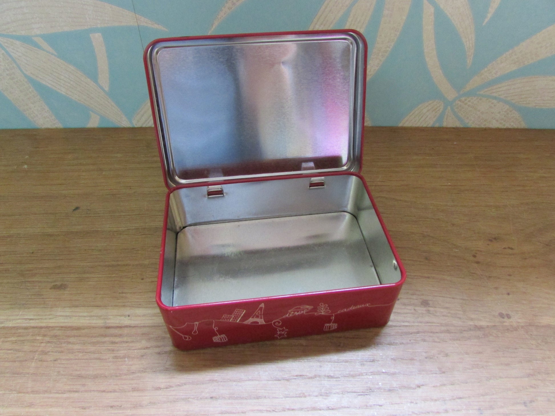 Collectable Jadis et Gourmande chocolate/candy tin