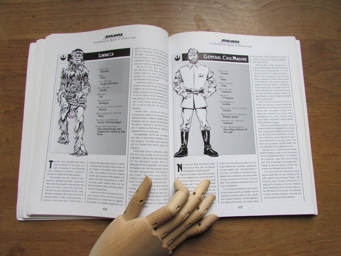 Star Wars: The Essential Guide to Characters, by Andy Mangels (Softback, 1999)